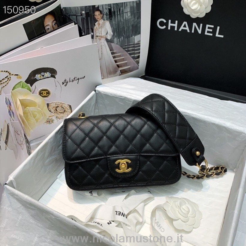 Original quality Chanel Flap Woven Charm Strap Bag 20cm Gold Hardware Lambskin Leather Fall/Winter 2020 Collection Black