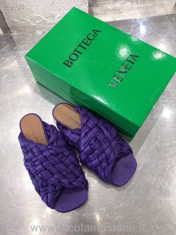 Original quality Bottega Veneta Board Flat Sandals Calfskin Leather Fall/Winter 2020 Collection Purple
