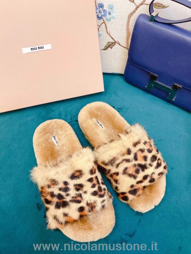 Original quality Miu Miu Fur Slide Sandals Fall/Winter 2021 Collection Brown
