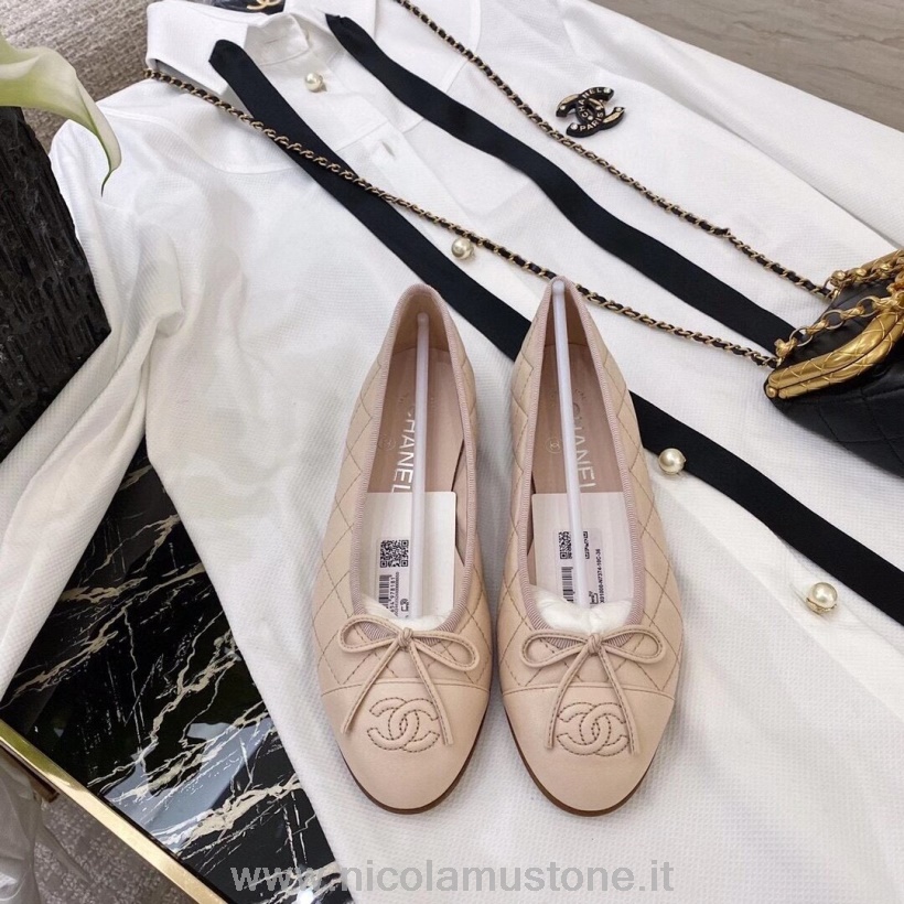 Original quality Chanel Ballerina Flats Calfskin Leather Fall/Winter 2020 Collection Light Pink