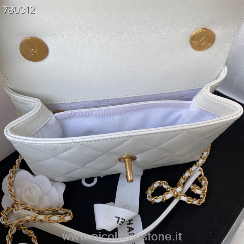 Original quality Chanel Flap Bag 22cm AS3011 Gold Hardware Calfskin Leather Fall/Winter 2021 Collection White