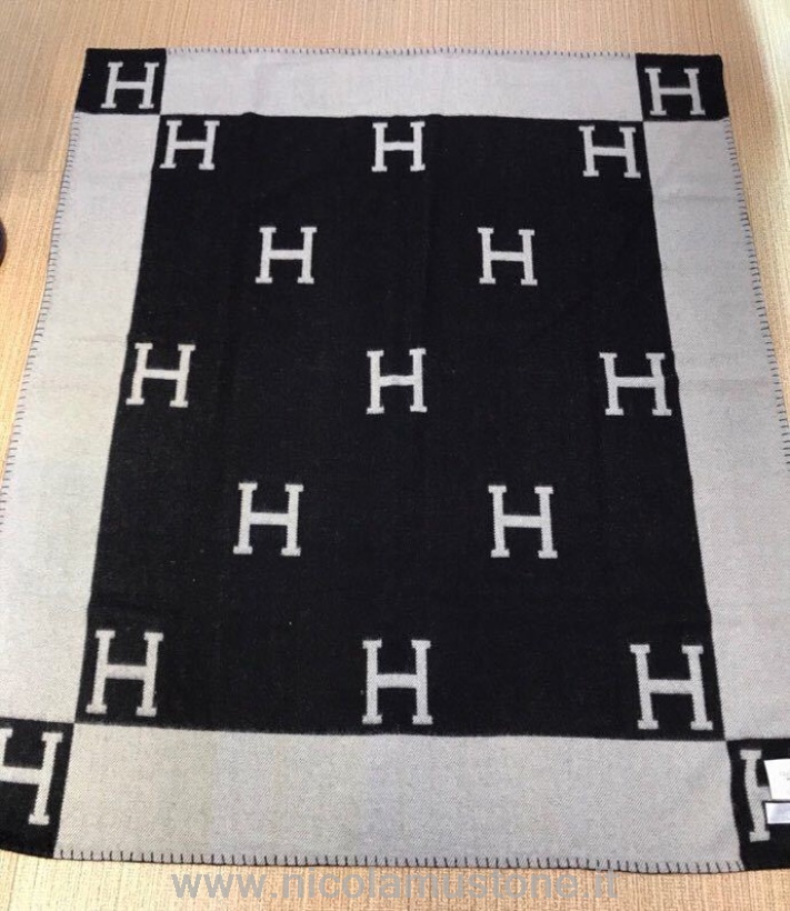Original quality Hermes Avalon Signature H Wool Throw Blanket Ecru/Noir