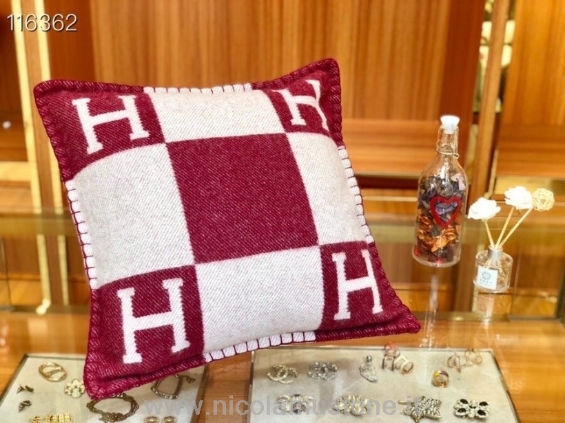 Original quality Hermes Avalon Throw Pillow 20cm 116362 Ecru/Burgundy