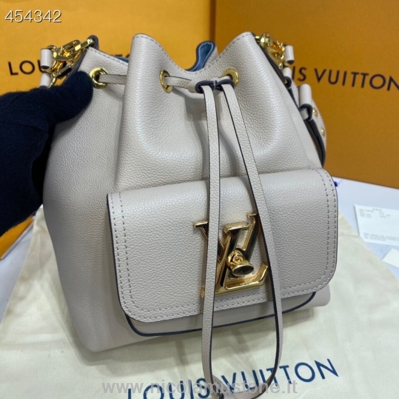 Bolso Bombonera Louis Vuitton Lockme Calidad Original 24cm Piel De Becerro Graneada Colección Primavera/verano 2021 M57688 Gris
