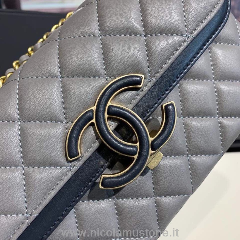 Bolso Chanel Cc Chic Flap Pequeño De Calidad Original 22cm Piel De Cordero Colección Pre-otoño 2019 Gris