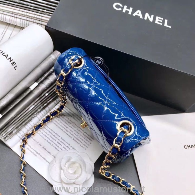 Mini Sac à Rabat Chanel Classique Qualité Originale 18cm Matériel Doré Cuir Verni Collection Printemps/été 2020 Bleu électrique