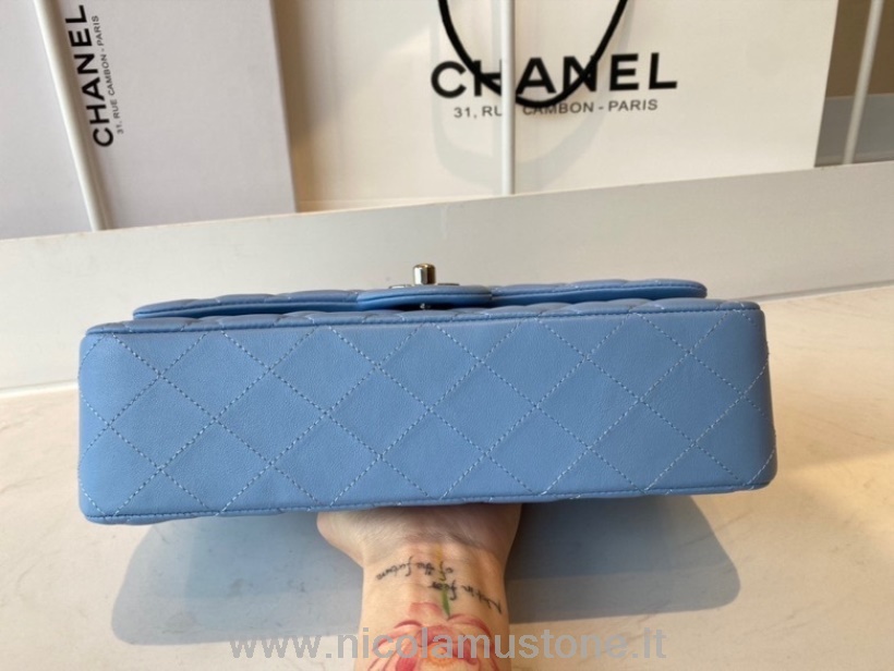 Sac à Rabat Chanel Classique Qualité Originale 25cm Cuir D\agneau Accastillage Argenté Collection Croisière Printemps/été 2022 Bleu