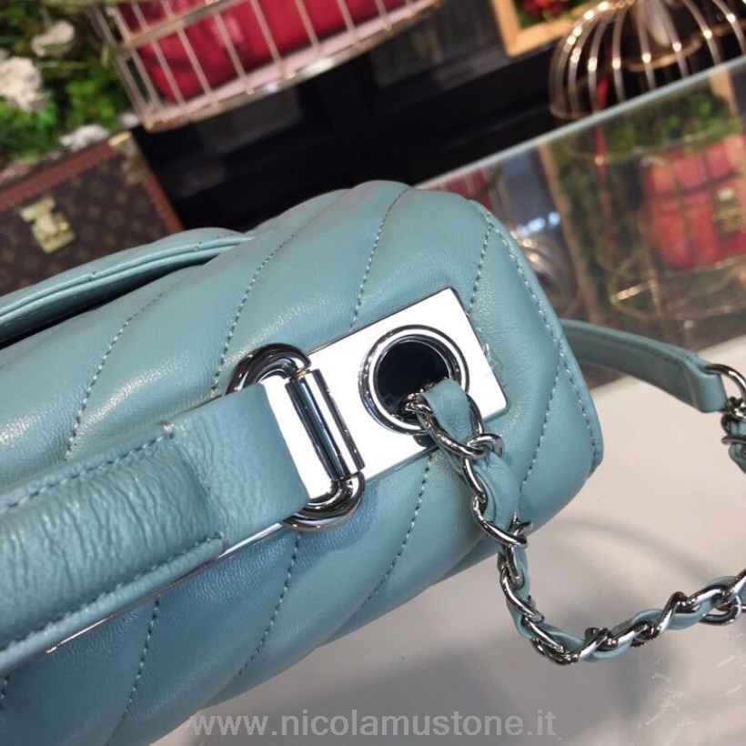 Qualità Originale Chanel Trendy Cc Chevron Top Handle Bag 25cm Pelle Di Vitello Hardware Argento Primavera/estate 2018 Collezione Act 1 Azzurro