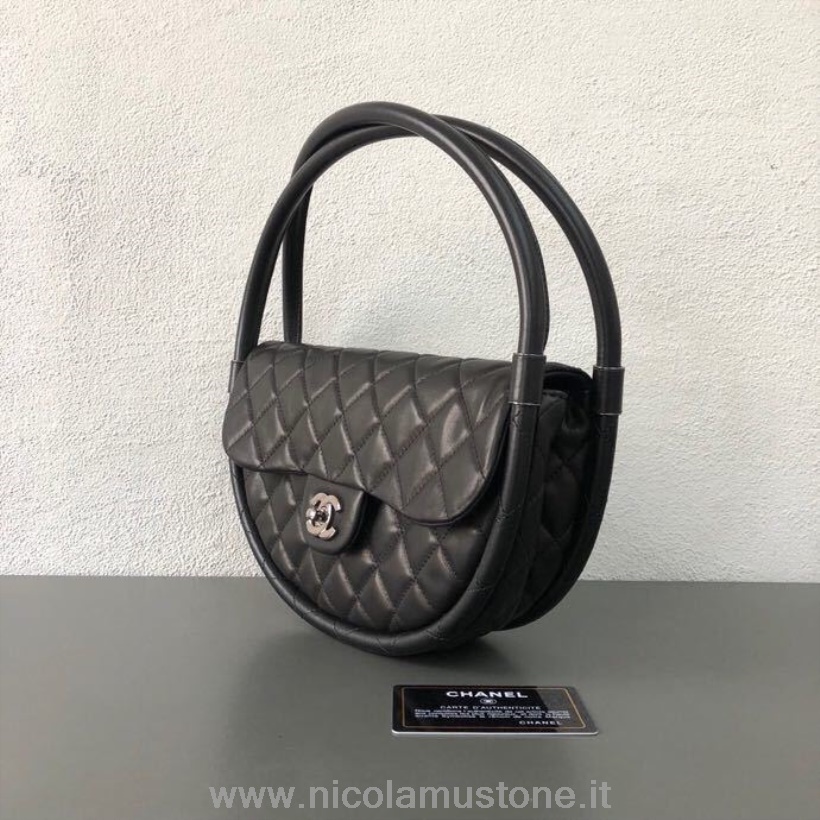 Qualità Originale Chanel Hula Hoop Borsa 28 Cm Pelle Di Agnello Hardware Argento Collezione Primavera/estate 2019 Nero
