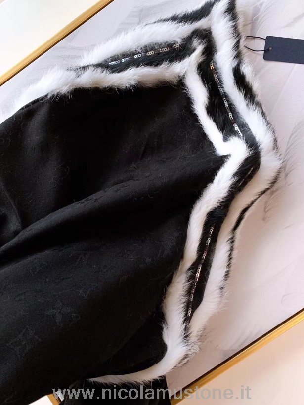 Qualità Originale Louis Vuitton Festa Invernale Monogramma Sciarpa Di Lana/seta 140 Cm Collezione Autunno/inverno 2019 M74532 Nero/bianco