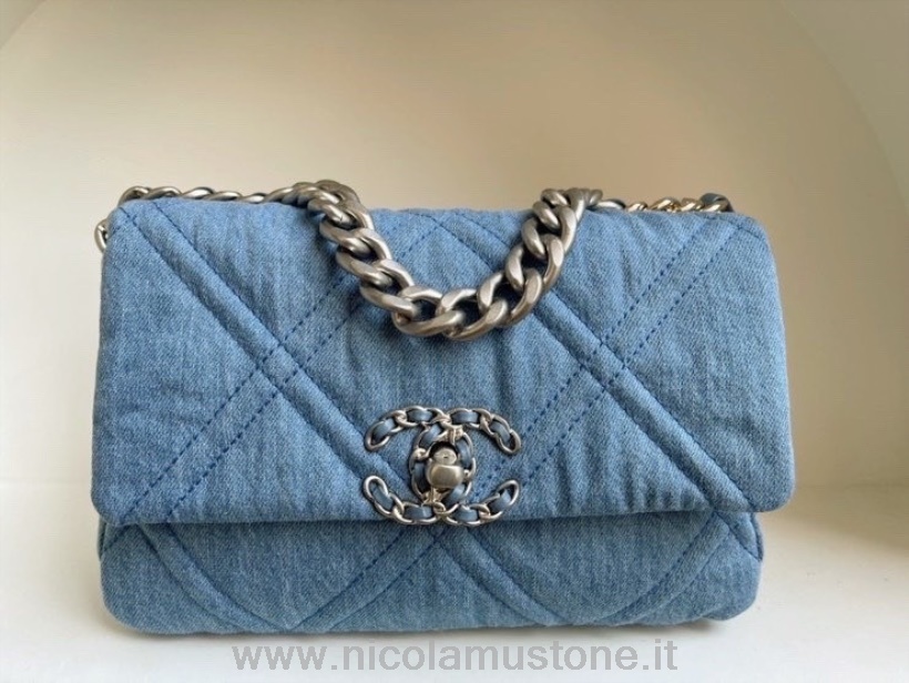 Originele Kwaliteit Chanel 19 Flap Bag Denim Canvas Lente/zomer 2022 Act 1 Collectie Lichtblauw