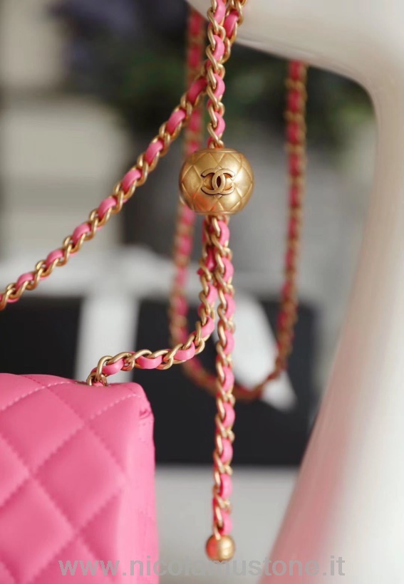 Original Kvalitet Chanel Klassisk Klaff Med Sjarmkjede Med Cc Ball På Stroppveske 20cm Gull Hardware Lammeskinn Vår/sommer 2020 Kolleksjon Rosa