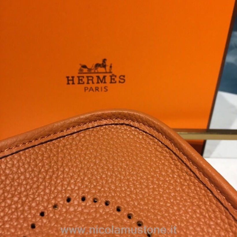 Original Kvalitet Hermes Evelyne Ii Tpm Bag 20cm Taurillon Clemence Håndsydd Palladium Hardware Oransje
