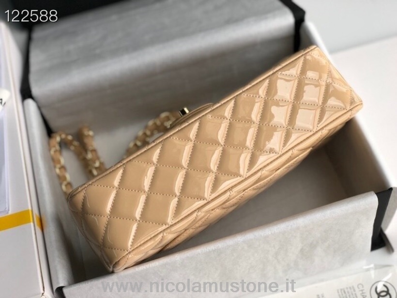 Oryginalna Jakość Chanel Klasyczna Torebka Z Klapą 25cm Złota Metalowa Skóra Lakierowana Kolekcja Wiosna/lato 2020 Beżowa
