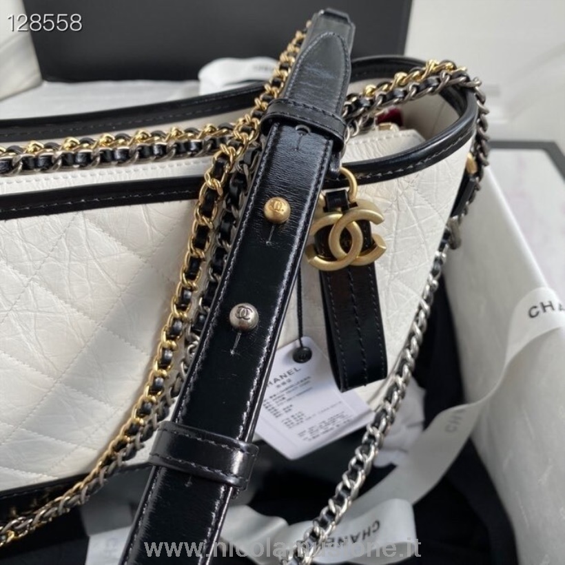 Qualidade Original Chanel Gabrielle Grande Bolsa Hobo 28 Cm Couro De Bezerro Outono/inverno 2017 Coleção Branco/preto