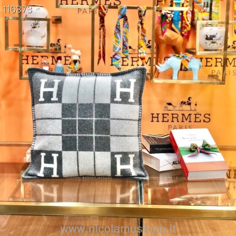 Travesseiro Decorativo Hermes Avalon Iii De Qualidade Original 50cm 116373 Cru/gris Eclair