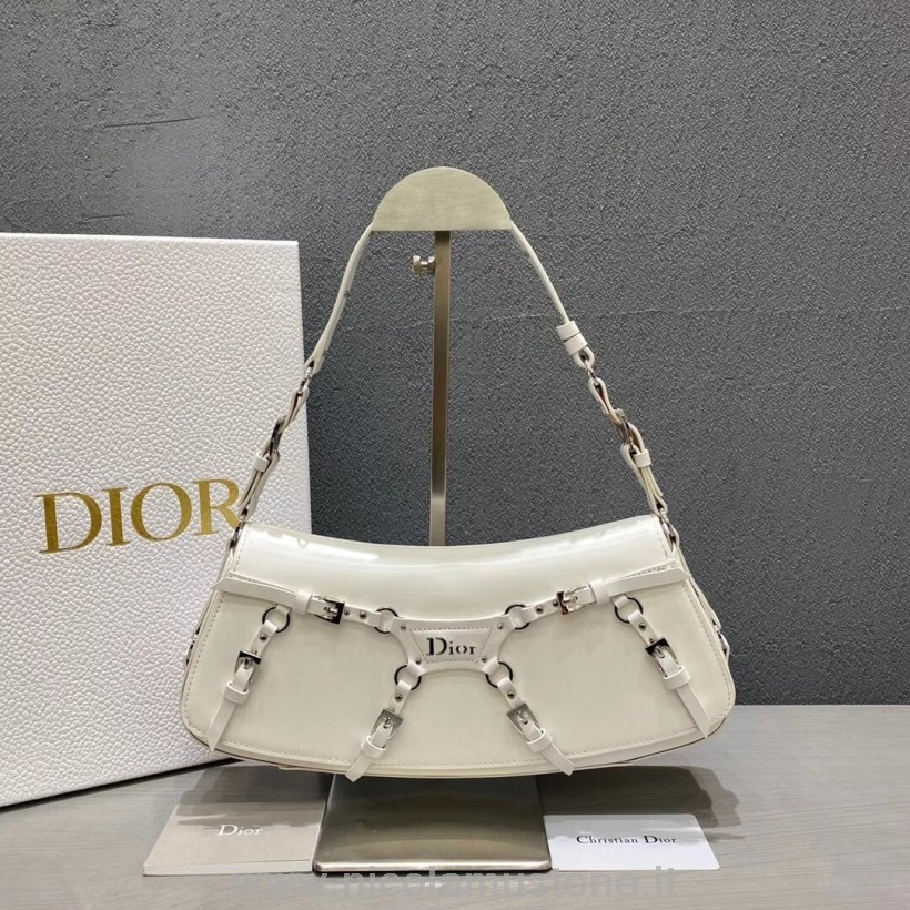 оригинальная качественная винтажная панк-сумка Christian Dior из телячьей кожи 30 см из коллекции осень/зима 2020 белого цвета
