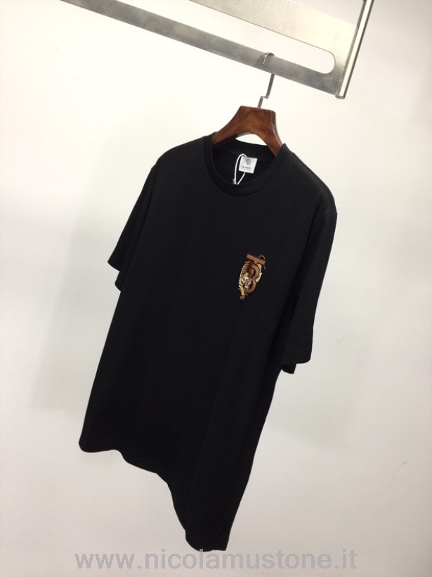 оригинальная качественная футболка с короткими рукавами Burberry Lunar Year Tiger коллекция весна-лето 2022 черная