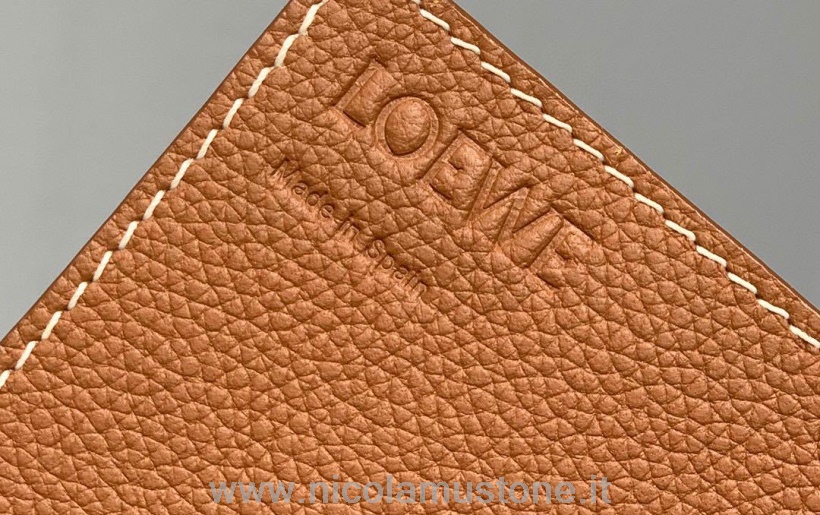 Оригинальная качественная плетеная сумка-корзина Loewe 34 см из зернистой телячьей кожи коллекция весна-лето 2020 коричневый цвет
