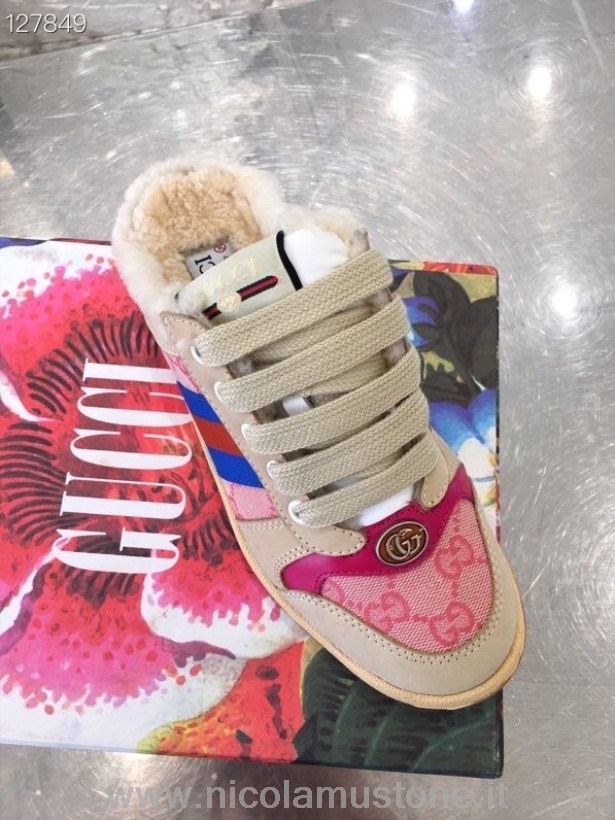 Оригинальное качество Gucci Screener Slider на меховых кроссовках с канвой Gg 570443 из телячьей кожи коллекция осень/зима 2020 розовый/белый