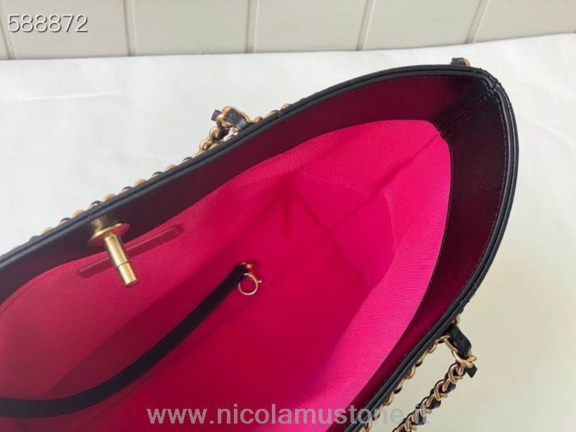 оригинальная качественная сумка через плечо Chanel 25см A2374 золотая фурнитура из телячьей кожи черного цвета