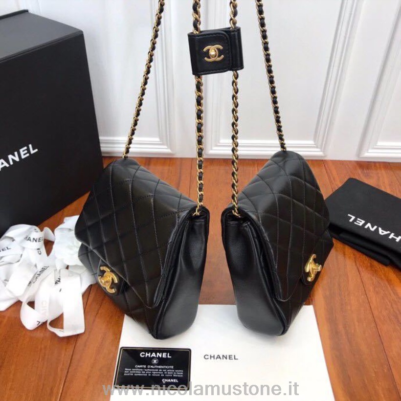 оригинальный качественный боковой пакет Chanel с сумками из искусственного жемчуга 20 см из кожи ягненка золотая фурнитура весна / лето 2019 акт 2 коллекция черный