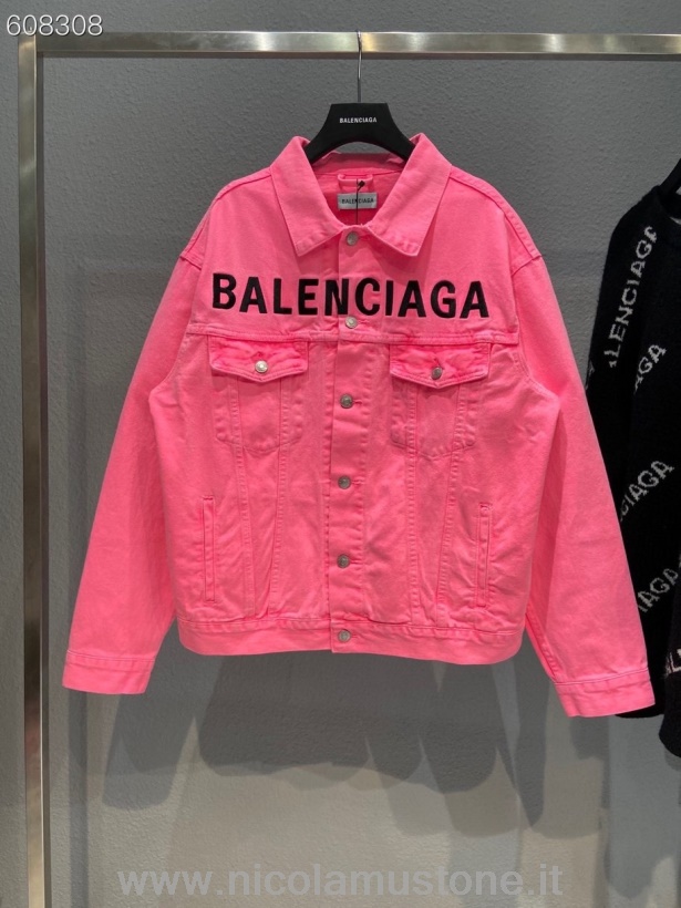 Джинсовая куртка оверсайз Balenciaga оригинального качества из коллекции весна-лето 2022 розово-черная