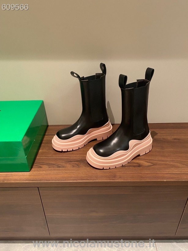Bottega Veneta кожаные ботинки на плоской подошве с тройной подошвой оригинального качества из телячьей кожи коллекция осень/зима 2021 черный/светло-розовый