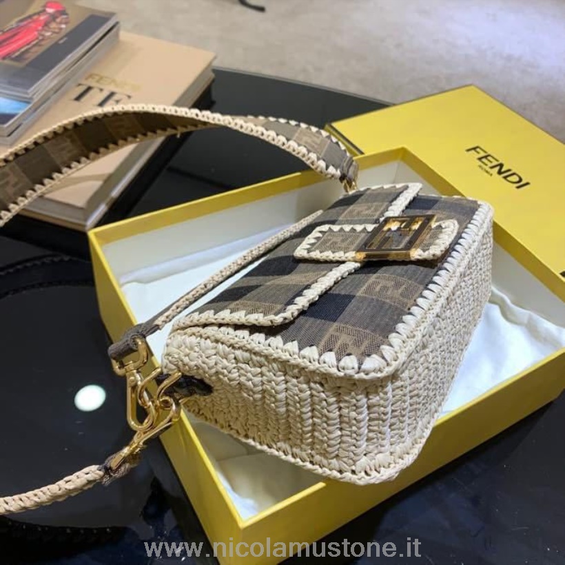 Qualità Originale Fendi Intrecciata Tela Jaquard Pequin Baguette Bag 26 Cm Collezione Primavera/estate 2020 Marrone