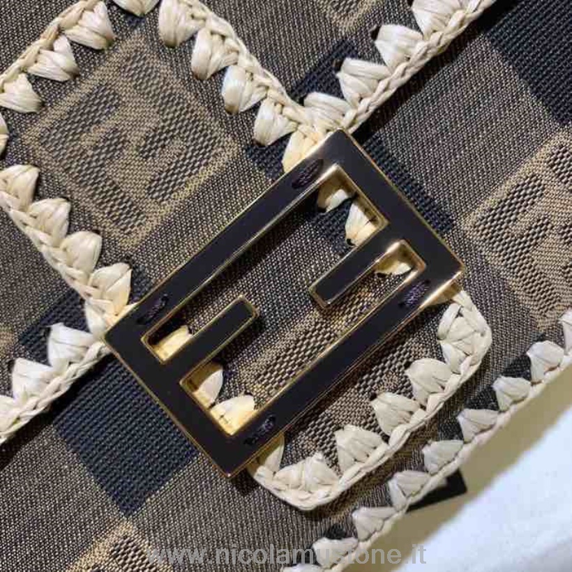 Qualità Originale Fendi Intrecciata Tela Jaquard Pequin Baguette Bag 26 Cm Collezione Primavera/estate 2020 Marrone