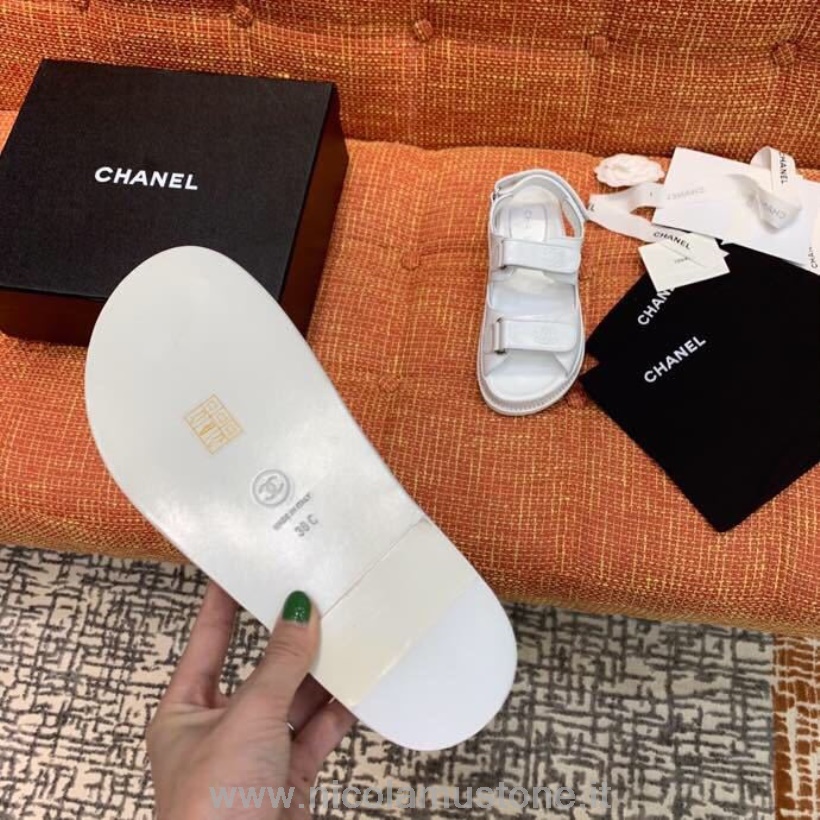 Sandali Chanel Con Velcro Di Qualità Originale Pelle Di Agnello Lucida Collezione Primavera/estate 2020 Bianco