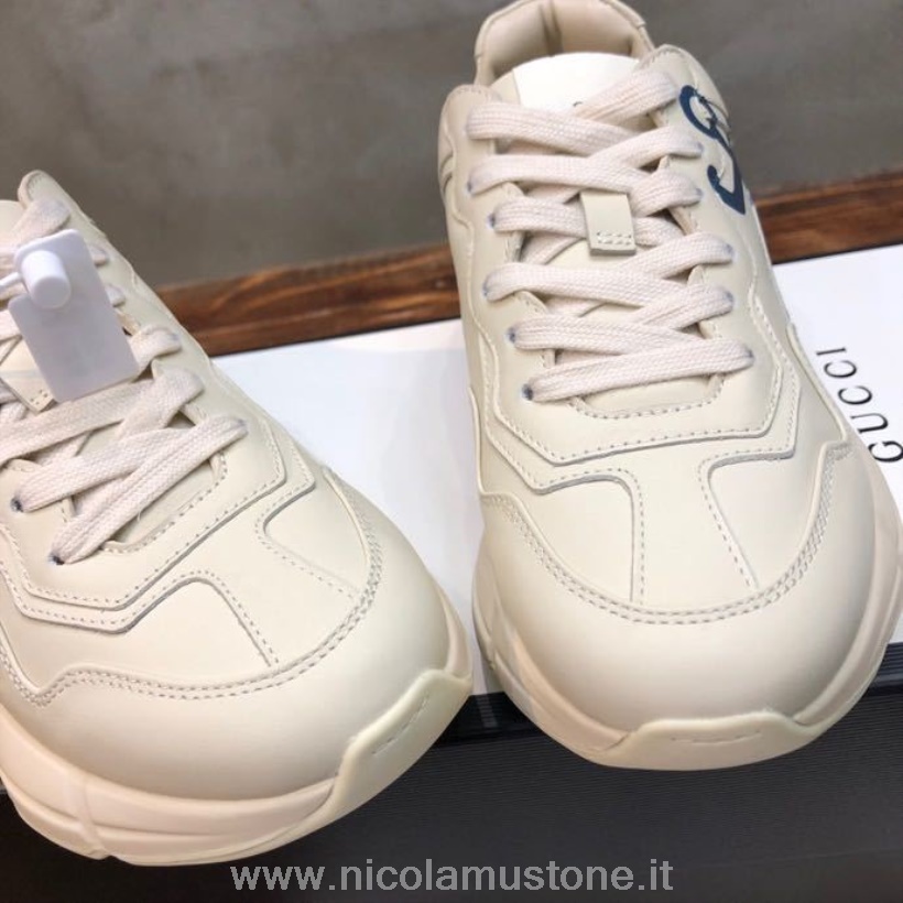 Originalkvalitet Gucci Anchor Rhyton Dad Sneakers 619896 Kalvskinnsläder Vår/sommar 2020 Kollektion Off White/blue