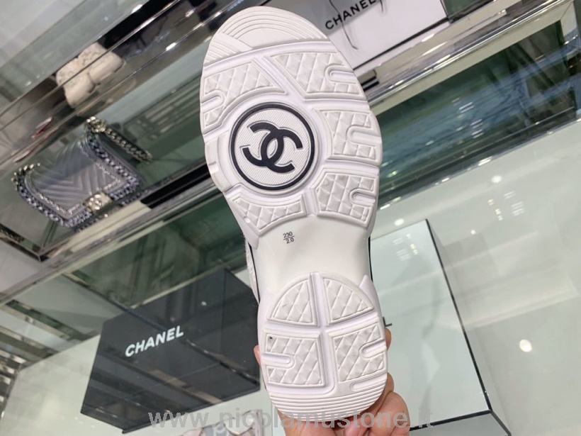 Originalkvalitet Chanel Trainer Sneakers Kalvskinn Läder Höst/vinter 2019 Kollektion Vit/svart