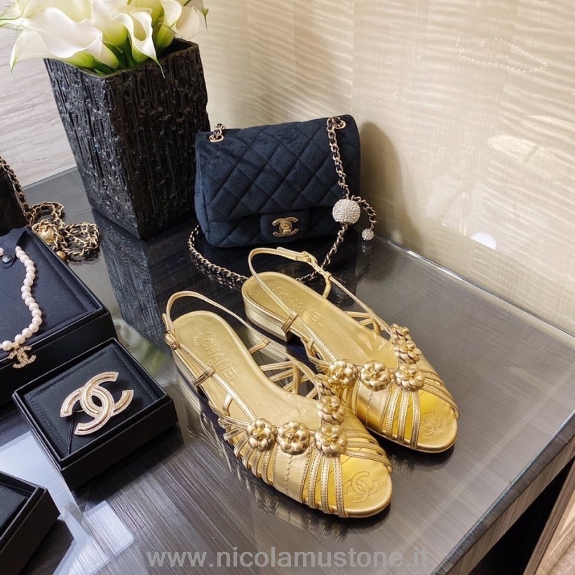 Original Kvalitet Chanel Blomma Utsmyckade Sandaler Med Remmar Lammskinn Läder Vår/sommar 2021 Kollektion Guld