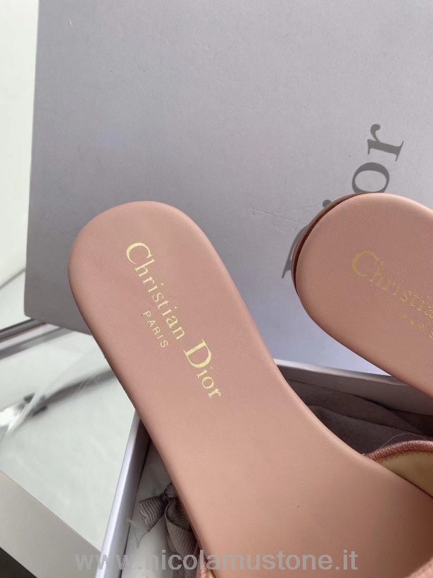Originalkvalitet Christian Dior Dway Sandaler I Broderat Bomullsläder Kalvskinn Vår/sommar 2021 Kollektion Rosa