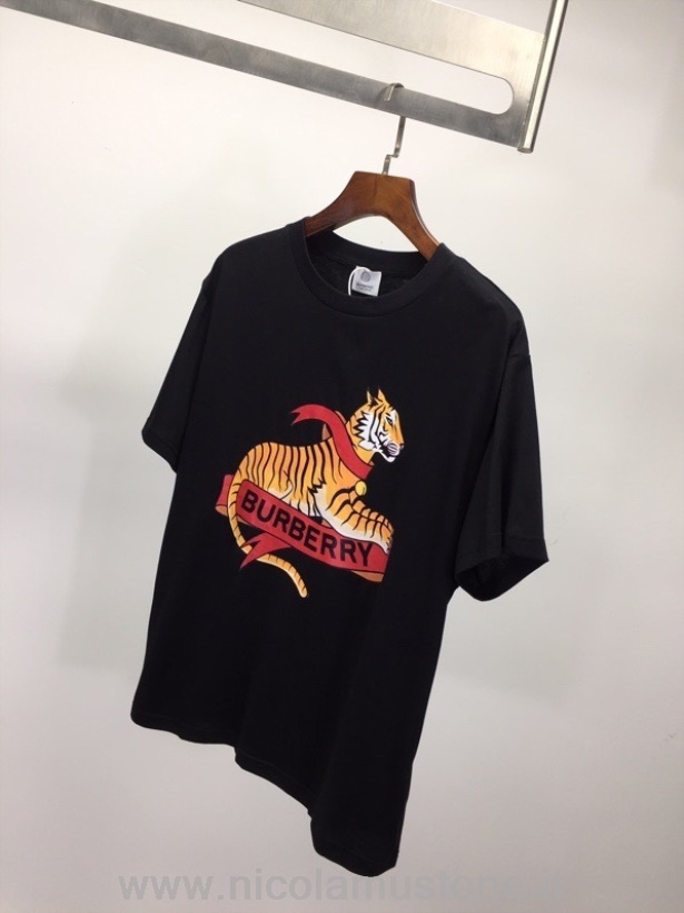 Originalkvalitet Burberry Lunar Year Tiger Kortärmad T-shirt Vår/sommar 2022 Kollektion Svart