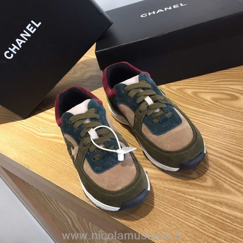 Originalkvalitet Chanel Nylon Sneakers G34360 Mocka Lammskinn Vår/sommar 2019 Kollektion Olivgrön/beige/bär