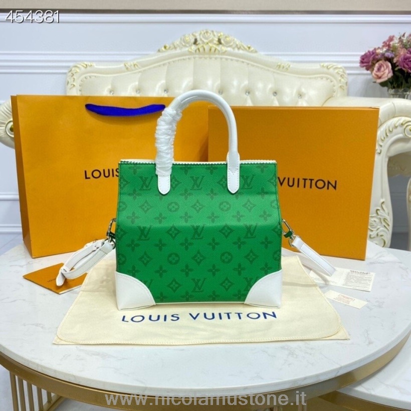 Louis Vuitton คุณภาพเดิม กระเป๋าถือ 24 ซม โมโนแกรม แคนวาส ฤดูใบไม้ผลิ/ฤดูร้อน 2021 คอลเลกชัน M46113 สีเขียว