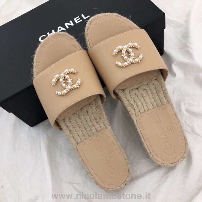 Qualità Originale Chanel Cc Gioiello Logo Espadrillas Sabot Pelle Di Agnello Collezione Primavera/estate 2019 Beige
