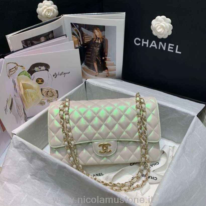 Qualità Originale Chanel Iridescente Borsa Classica Con Patta 25 Cm Pelle Di Agnello Hardware Oro Crociera Collezione Primavera/estate 2022 Bianco Perla