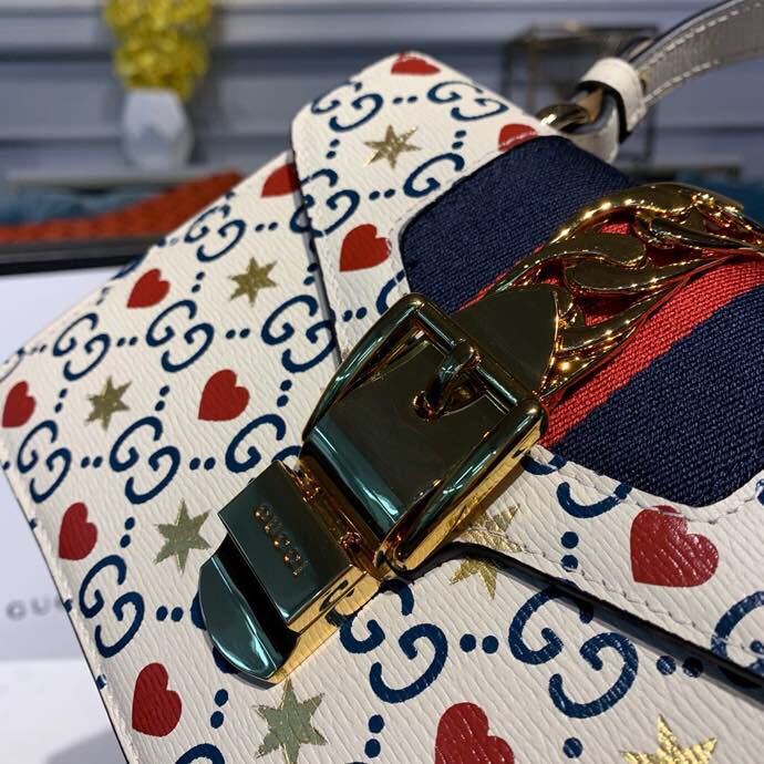 Orijinal Kalite Gucci çin Sevgililer Günü Mini Sylvie üst Saplı çanta 20cm 524405 Dana Derisi Deri Ilkbahar/yaz 2019 Koleksiyonu Beyaz/kırmızı