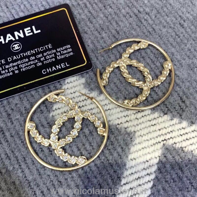 Orijinal Kalite Chanel Cc Logo Kristal Süslemeli Halka Küpe 97351 Ilkbahar/yaz 2019 Koleksiyonu Altın