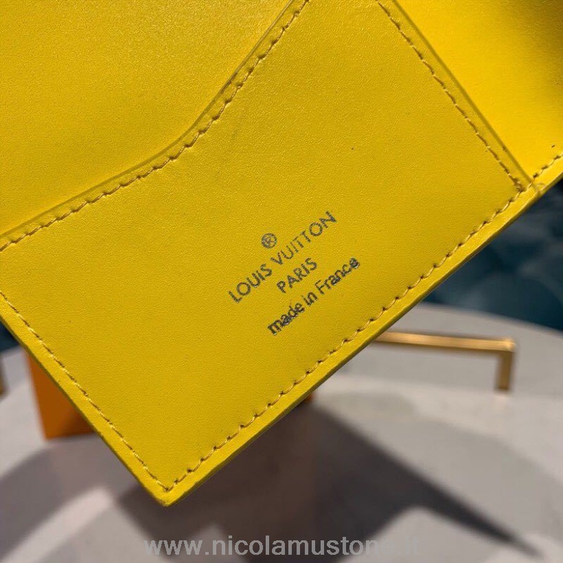 Copertina Del Passaporto Louis Vuitton Di Qualità Originale 15 Cm Tela Damier Goffrata Collezione Primavera/estate 2019 M64501 Giallo
